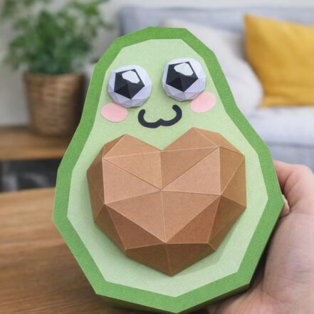 Papercraft d'avocat avec cœur en 3D