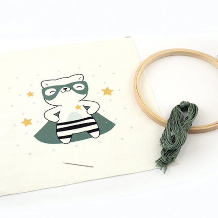 Kit Broderie pour enfant chat masqué