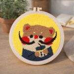 Punch Needle Chat aux grandes Moustaches