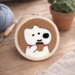 Punch Needle Chien blanc et café