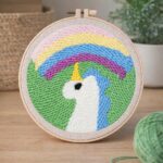 Punch Needle Licorne et Arc en Ciel