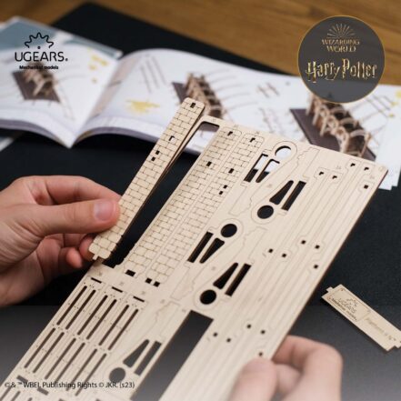Quai 9 3/4 — Puzzle 3D en bois Harry Potter Ugears